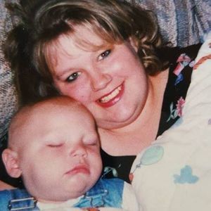 Meet your Posher, Stefany